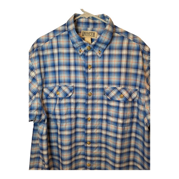 Duluth Trading Co blue plaid short sleeve button up shirt. Men's XL standard fit - Picture 2 of 4